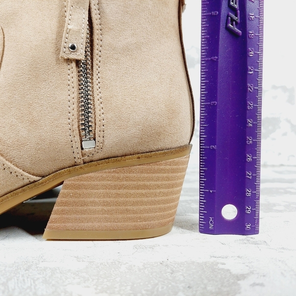 NEW Dr. Scholl's Lawless Tan Leather Slip On Block Heel Ankle Booties F896 - Picture 2 of 12